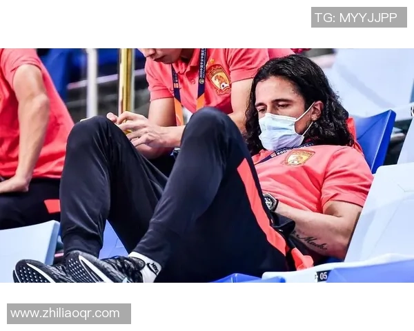 松本山雅与广岛三箭激战正酣比赛结果引发球迷热议 松本山雅与广岛三箭激战正酣比赛结果引发球迷热议